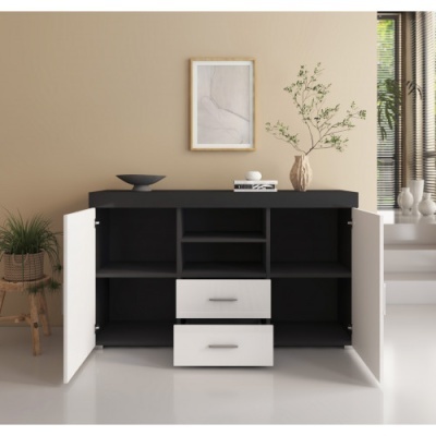 Aparador preto com portas e gavetas brancas abertas, decoração minimalista