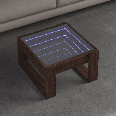 Mesa de centro quadrada em madeira castanha escura com tampo de vidro e luzes LED azuis