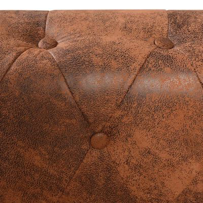 Estofado em couro sintético castanho envelhecido com botões forrados e costuras decorativas