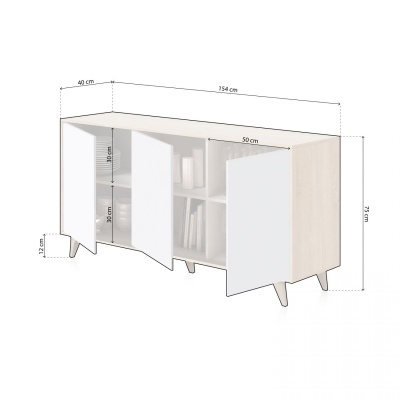 Aparador madeira clara com três portas brancas e prateleiras internas