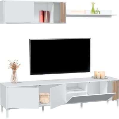 Móvel de sala branco com bancada para TV e prateleira decorativa