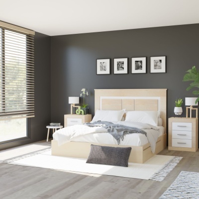 Quarto moderno com cama de madeira clara e móveis de cabeceira em ambiente iluminado