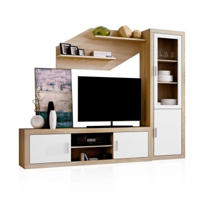 Móvel de sala com prateleiras, armário com porta de vidro, TV e objetos decorativos