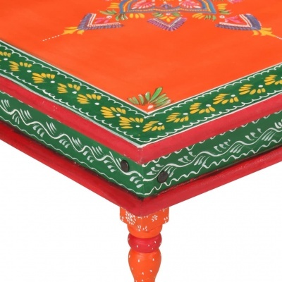 Canto de mesa pintada à mão com padrões florais e geométricos coloridos