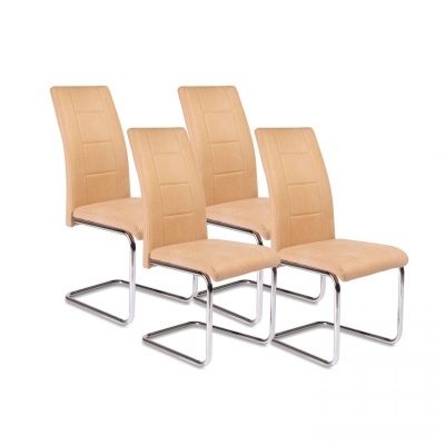 Conjunto de quatro cadeiras de jantar bege com estrutura metálica cromada