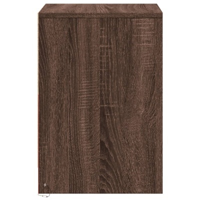 Móvel de madeira castanho escuro com textura de veios naturais