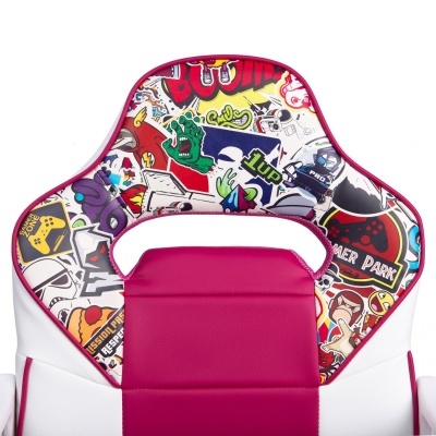 Encosto de cadeira gaming com padrão de autocolantes coloridos e detalhes em branco e rosa