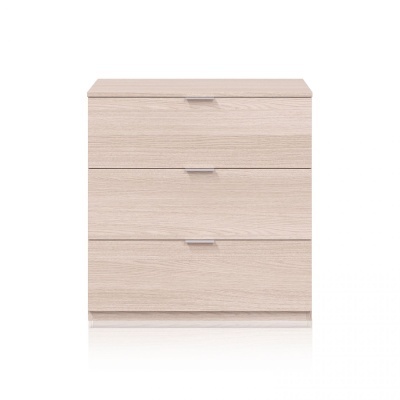 Cômoda de madeira clara com três gavetas
