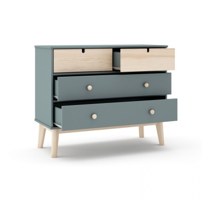 Cómoda de madeira cinza azulado com gavetas em madeira clara e pés em madeira clara