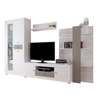 Conjunto de móvel de sala em madeira clara e escura com painel e prateleiras