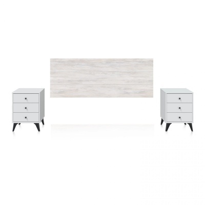 Conjunto móveis composto por duas mesas de cabeceira brancas com três gavetas e puxadores circulares, cabeceira retangular de madeira clara.