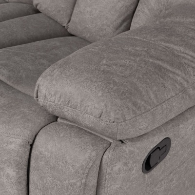 Sofá cinza com textura e mecanismo de reclinação lateral