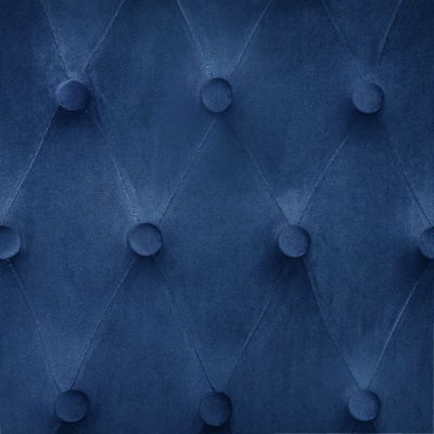 Tecido estofado azul em veludo com padrão capitonê e botões