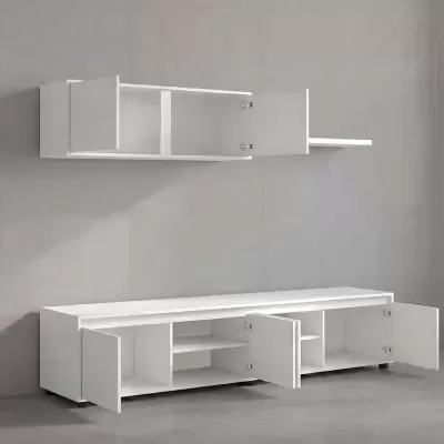 Móvel de sala branco com portas abertas e prateleiras internas