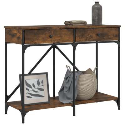 Aparador de madeira e metal com dois gavetões, prateleira inferior com quadro, almofada e cesto, vaso e pano no topo.