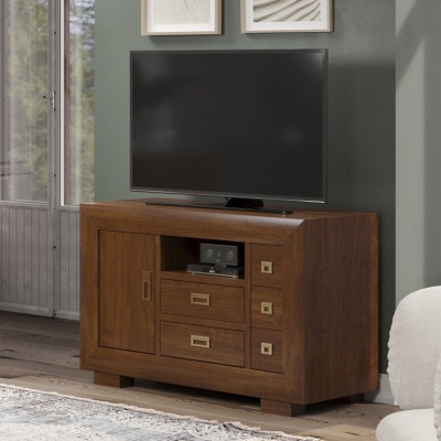 Móvel de madeira castanha escura com gavetas, televisão preta e parede verde