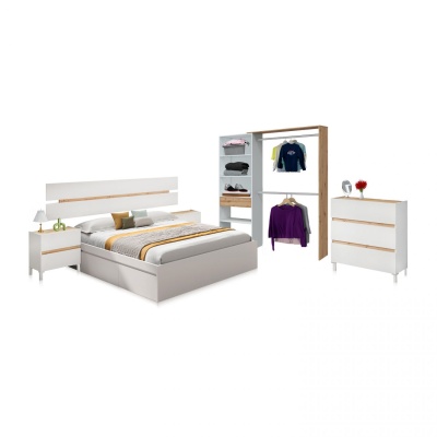 Conjunto de móveis de quarto em madeira clara com detalhes brancos