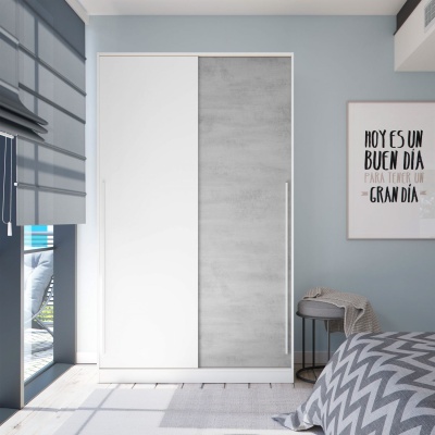 Guarda-roupa com portas de correr branco e cinza em quarto moderno com cama e janela