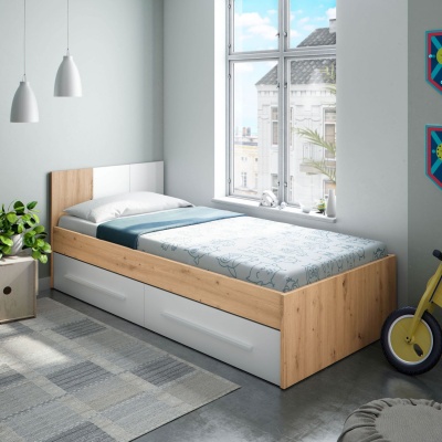 Cama individual de madeira clara e branca com colchão azul claro padrão floral numa divisão luminosa