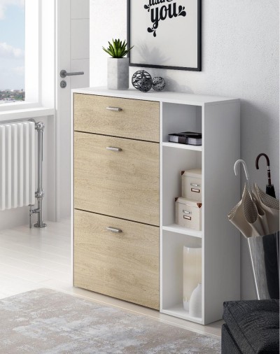 Móvel de arrumação branco com frentes em madeira clara, prateleiras abertas com caixas e moldura com texto 'Thank you' na parede