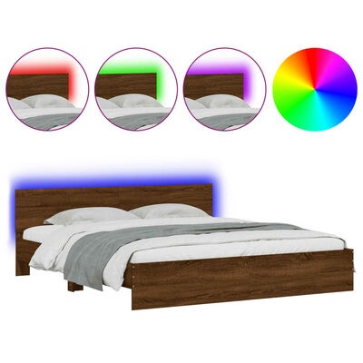 Cama de madeira com cabeceira, roupa de cama branca, manta cinza e luz de LED colorida