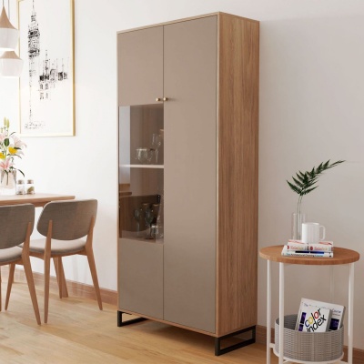 Móvel de arrumação cinza e madeira com porta de vidro