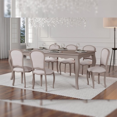 Conjunto de mesa de jantar cinza claro com seis cadeiras estofadas em tecido bege sobre tapete branco numa sala moderna.
