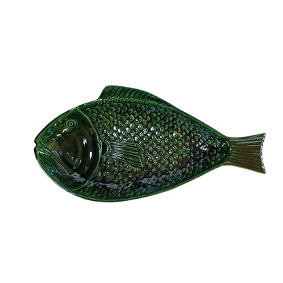 Prato cerâmico verde em forma de peixe