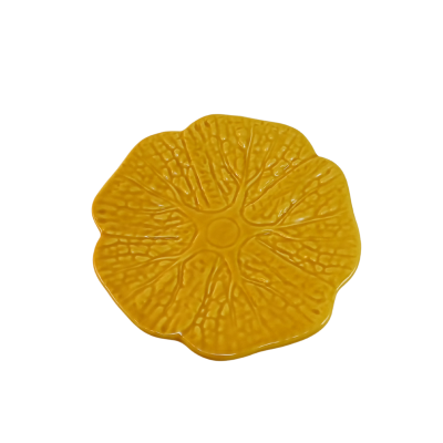 Prato decorativo amarelo em cerâmica com textura de folha