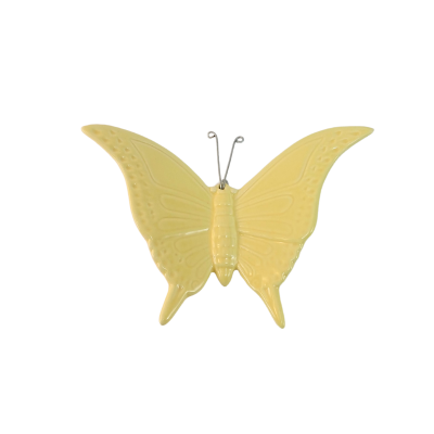Borboleta decorativa em cerâmica amarela com antenas metálicas