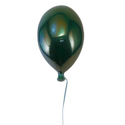 Balão metálico verde escuro com fio, fundo branco