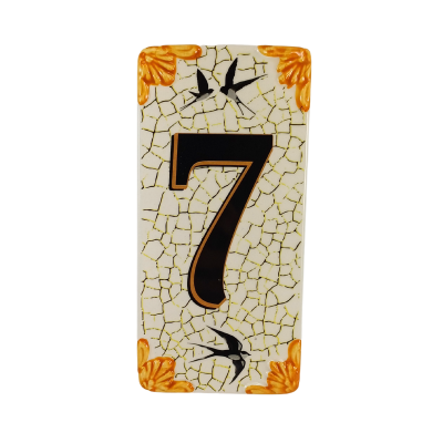 Placa cerâmica número 7 decorativa craquelada com andorinhas e canto laranja