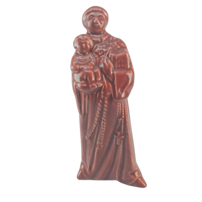 Estatueta castanha de São Francisco com criança ao colo