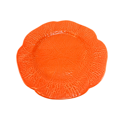 Prato decorativo em cerâmica laranja com textura de folhas e bordas onduladas