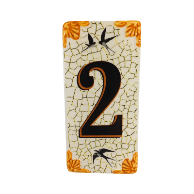 Placa numérica cerâmica número 2 com decoração floral e andorinhas