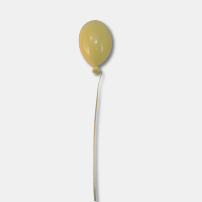 Balão amarelo com fita amarela