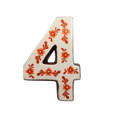 Número 4 em cerâmica branca com padrão floral vermelho