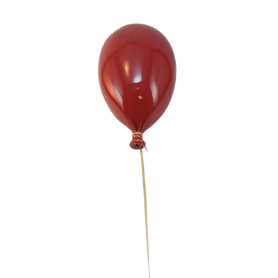 Balão vermelho brilhante com cordão amarelo