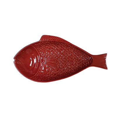 prato vermelho em forma de peixe em cerâmica