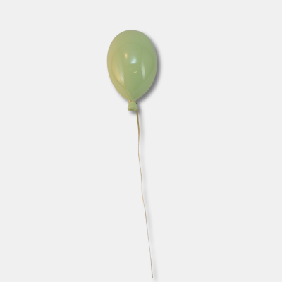 Balão verde claro com cordão branco