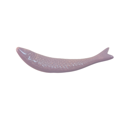 Prato de cerâmica roxo em forma de peixe