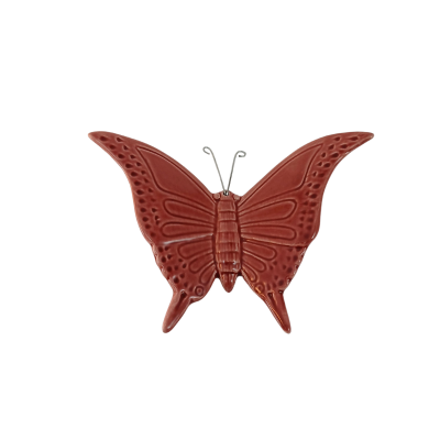 Borboleta decorativa vermelha em cerâmica com antenas metálicas