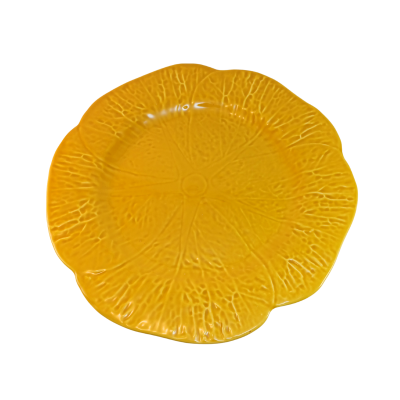 Prato amarelo decorativo com textura de veias de folha