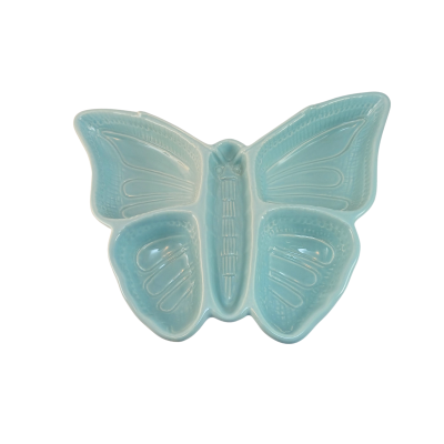Prato cerâmico azul claro em forma de borboleta