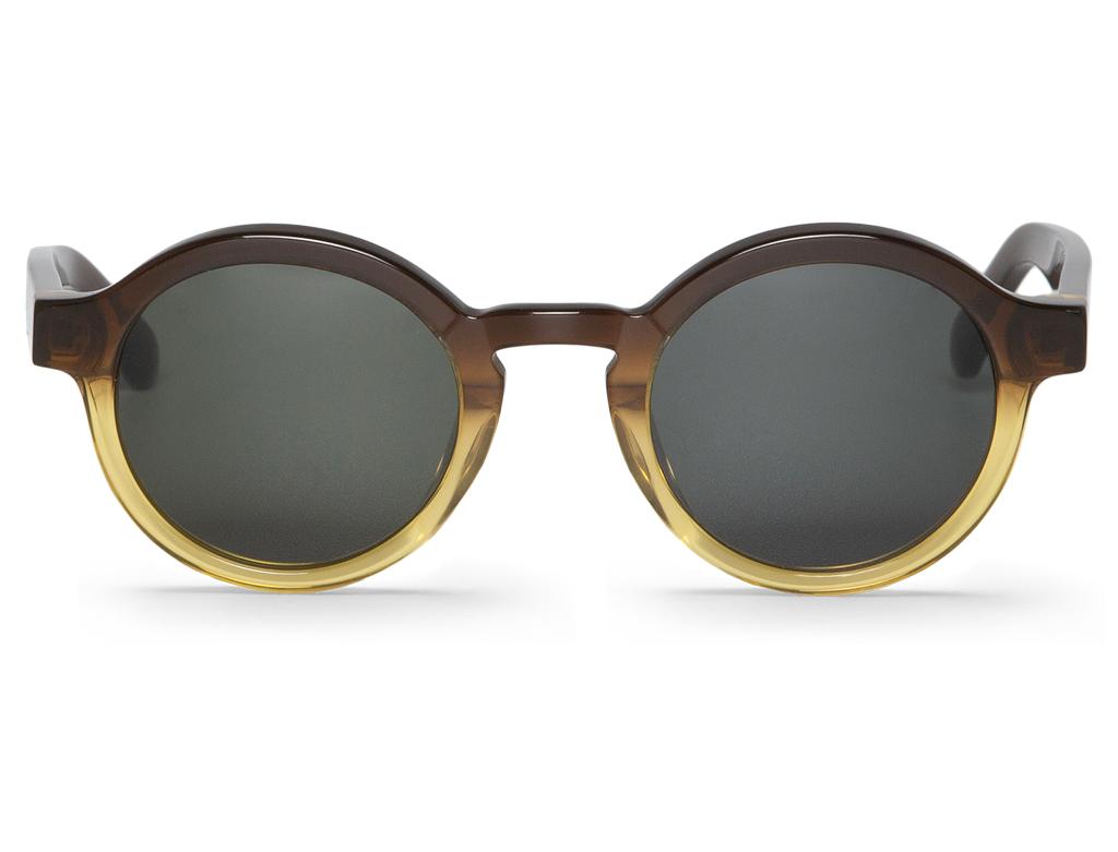 Óculos de sol redondos com armação castanha e amarela e lentes pretas
