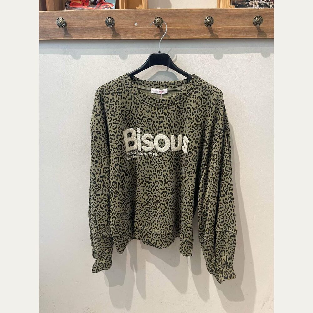 Sweatshirt animal print verde com texto Bisous em relevo