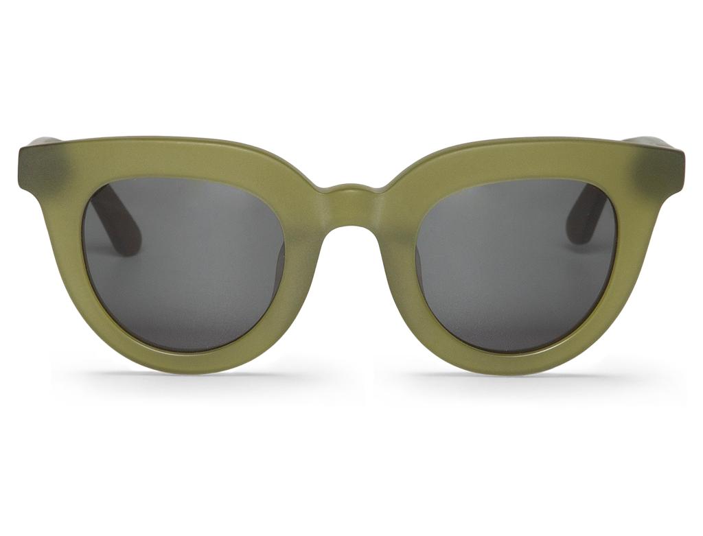 Óculos de sol com armação verde oliva e lentes escuras