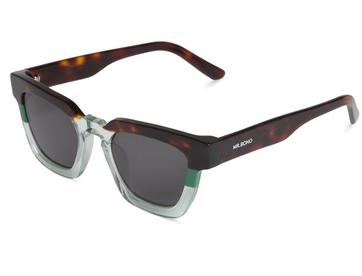 Óculos de sol com armação castanha e verde e lentes escuras