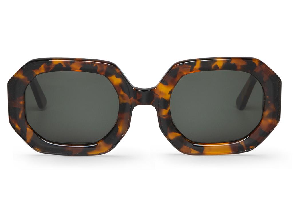 Óculos de sol com armação padrão tartaruga e lentes cinza escuro