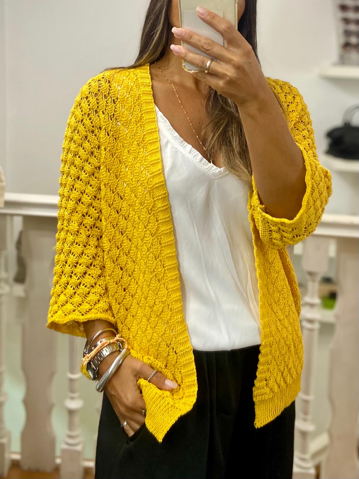 Cardigan amarelo de malha com padrão texturizado